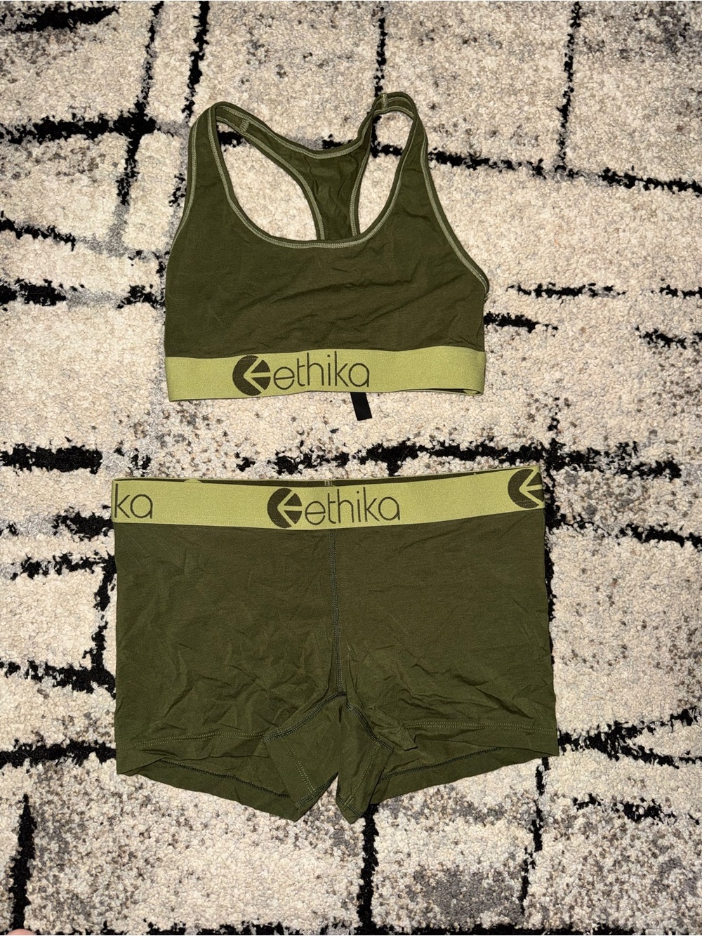 ethika Olive Green Seamless Racerback Sports Bra & Boxer Briefs Set top S bott M